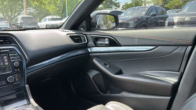 2023 Nissan Maxima SR