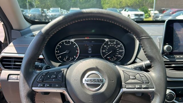 2022 Nissan Altima SR