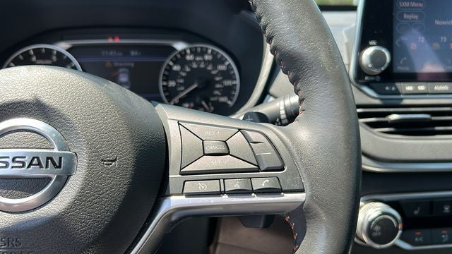 2022 Nissan Altima SR