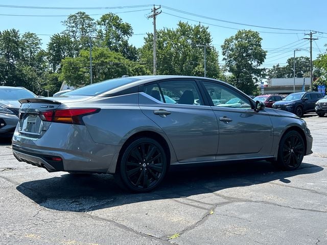 2022 Nissan Altima SR
