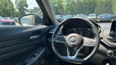2022 Nissan Altima SR