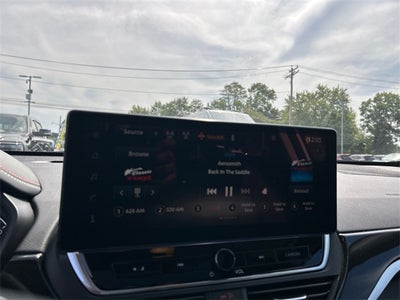 2025 Nissan Altima SR