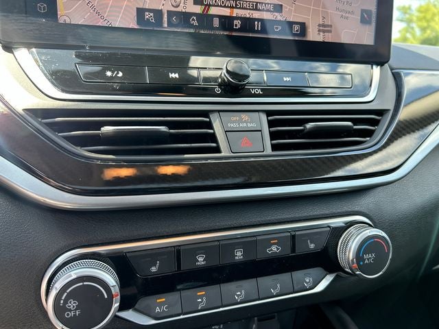 2024 Nissan Altima SR