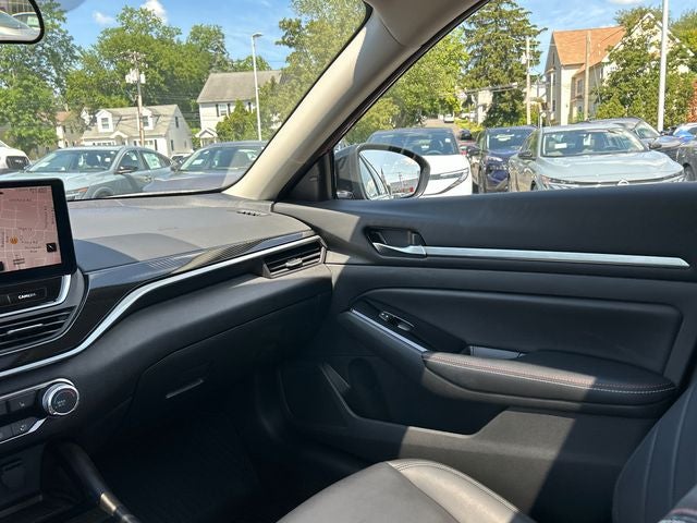 2024 Nissan Altima SR