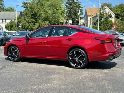 2024 Nissan Altima SR