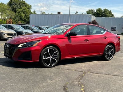 2024 Nissan Altima SR