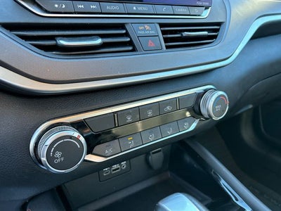 2024 Nissan Altima SR