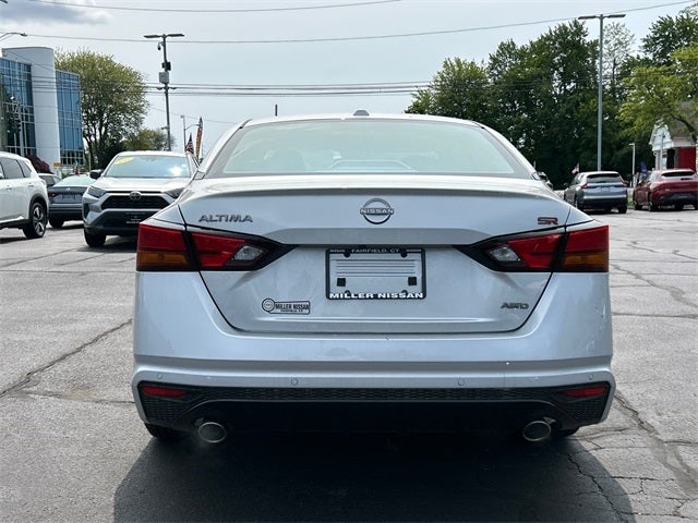 2025 Nissan Altima SR