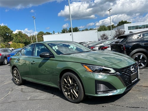 2025 Nissan Altima SR