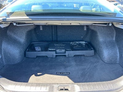 2023 Nissan Altima SR