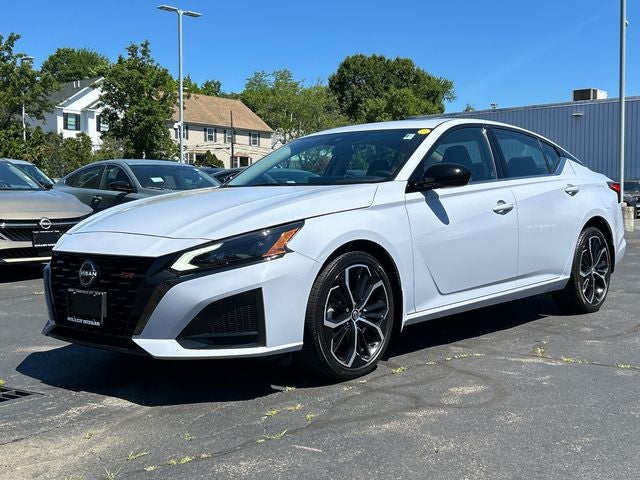 2023 Nissan Altima SR