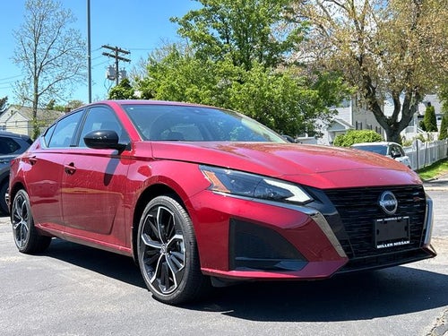 2025 Nissan Altima SR