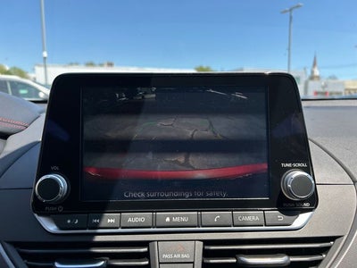 2025 Nissan Altima SR