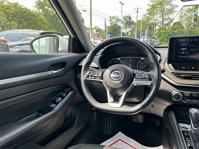 2023 Nissan Altima SV