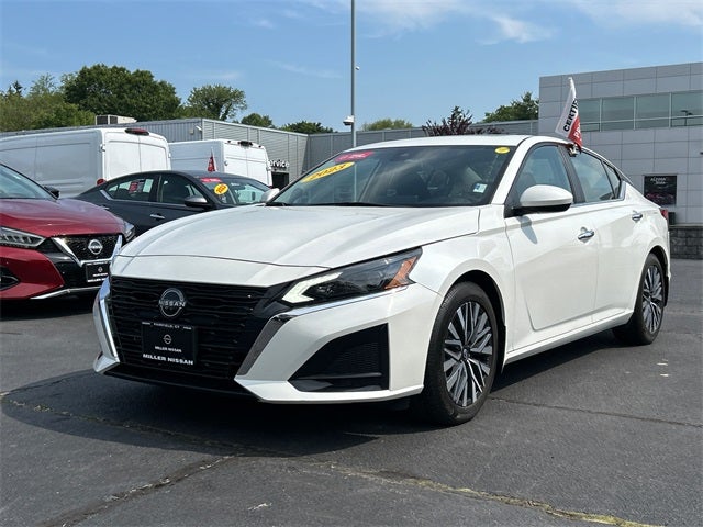 2023 Nissan Altima SV