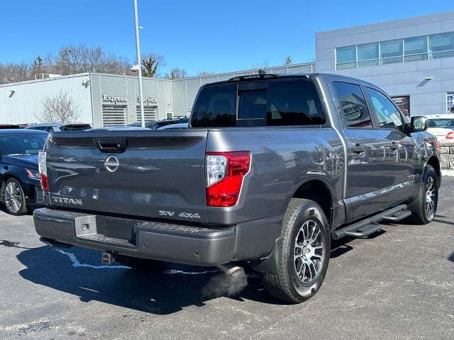 2024 Nissan TITAN Crew Cab SV