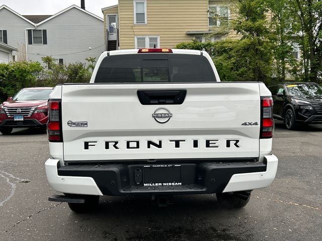 2026 Nissan Frontier Crew Cab SV