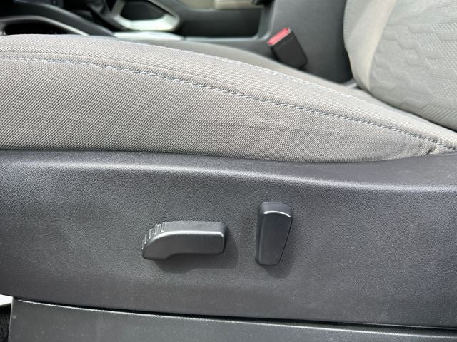 2023 Nissan Frontier Crew Cab SV