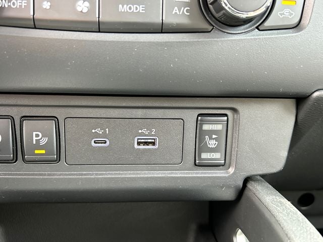 2023 Nissan Frontier Crew Cab SV