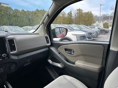 2023 Nissan Frontier Crew Cab SV