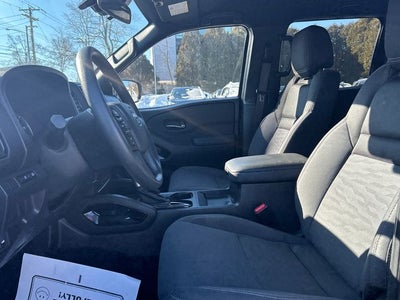 2023 Nissan Frontier Crew Cab SV