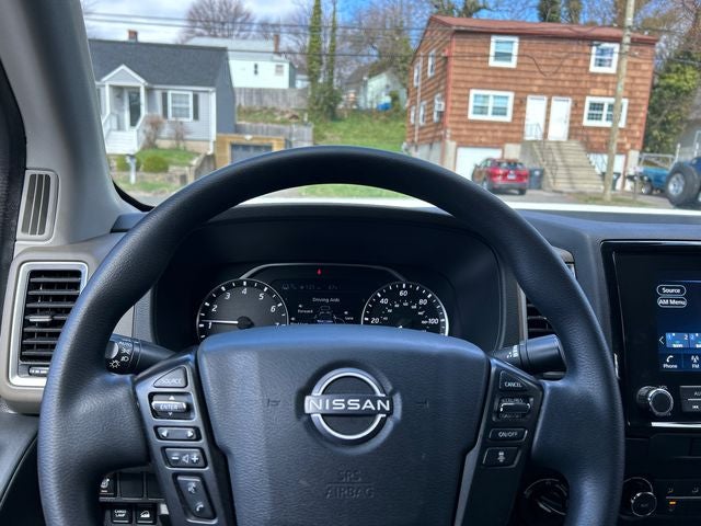 2022 Nissan Frontier Crew Cab SV