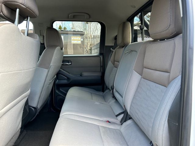 2022 Nissan Frontier Crew Cab SV