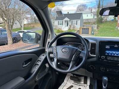 2022 Nissan Frontier Crew Cab SV