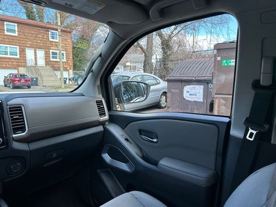 2022 Nissan Frontier Crew Cab SV