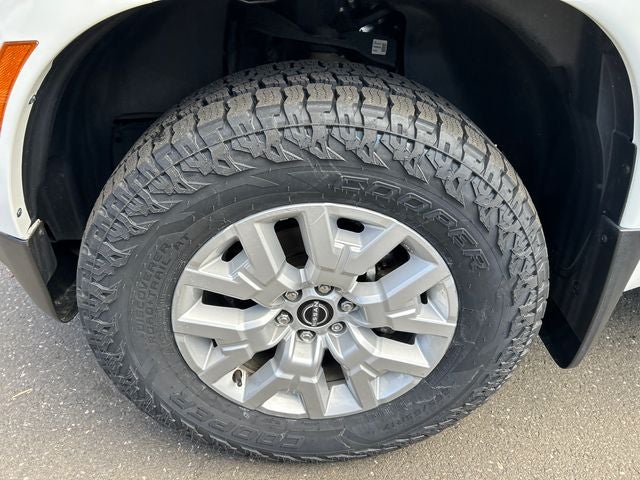 2022 Nissan Frontier Crew Cab SV