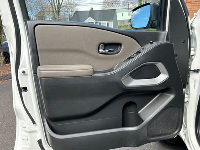 2022 Nissan Frontier Crew Cab SV