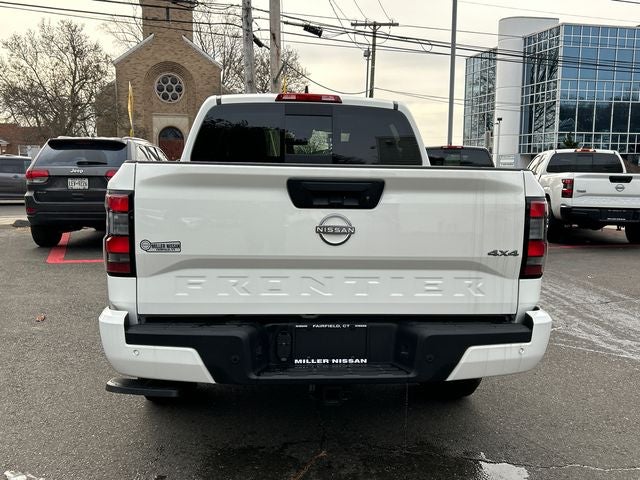 2026 Nissan Frontier Crew Cab SV