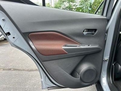 2023 Nissan Kicks SR
