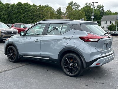 2023 Nissan Kicks SR