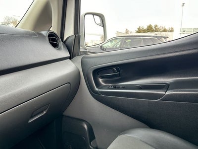 2021 Nissan NV200 SV