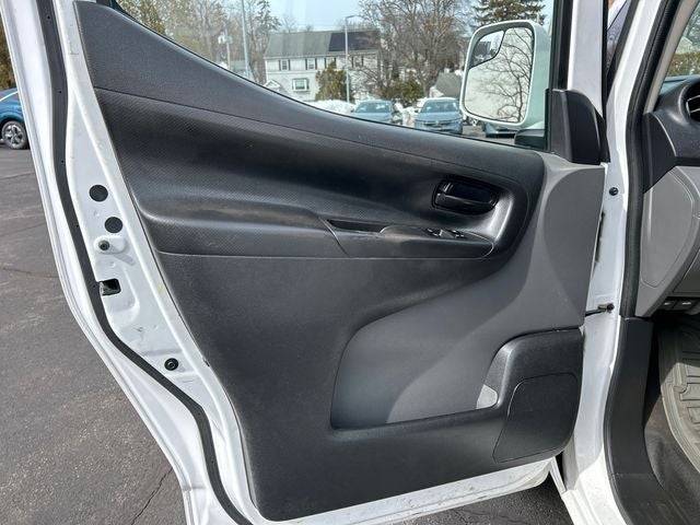 2021 Nissan NV200 SV