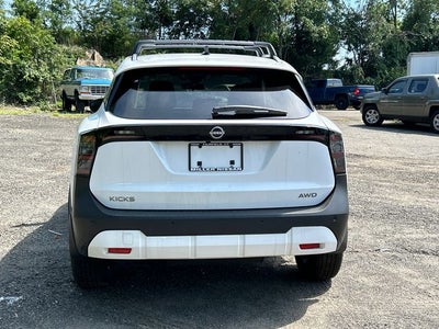 2026 Nissan Kicks SV