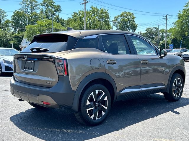 2025 Nissan Kicks SV