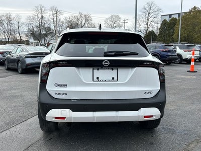 2026 Nissan Kicks SV