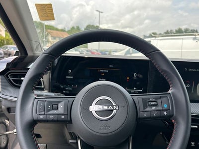 2025 Nissan Kicks SR