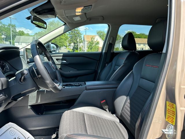 2025 Nissan Rogue Rock Creek®