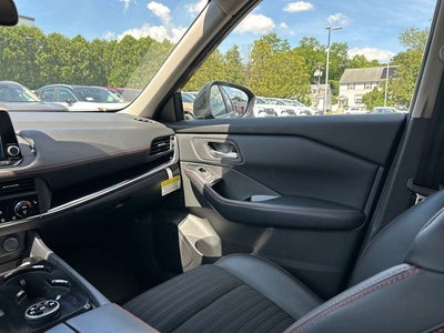 2025 Nissan Rogue Rock Creek®