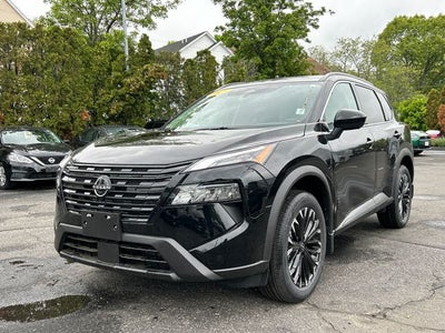2026 Nissan Rogue Dark Armor™