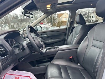 2022 Nissan Rogue SL