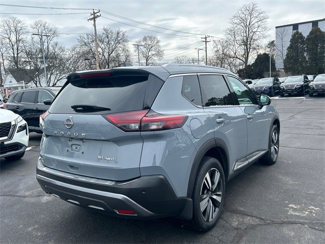 2022 Nissan Rogue SL