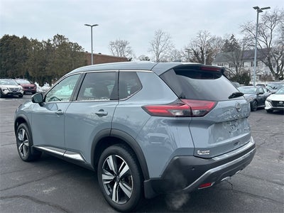 2022 Nissan Rogue SL