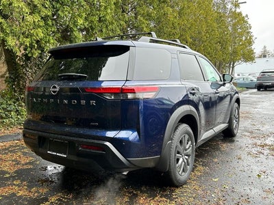 2026 Nissan Pathfinder SV