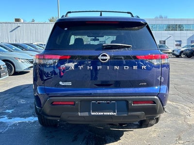 2026 Nissan Pathfinder SV