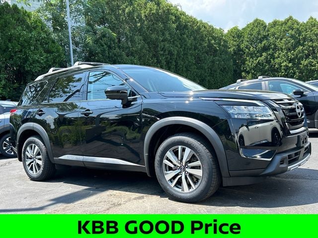 2023 Nissan Pathfinder SL
