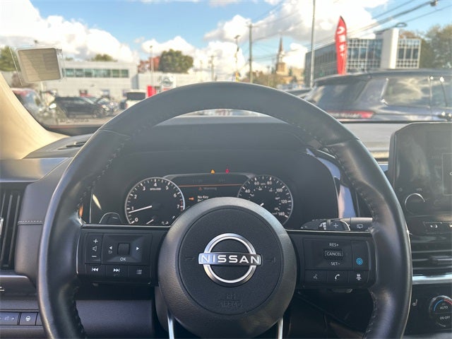 2024 Nissan Pathfinder SL